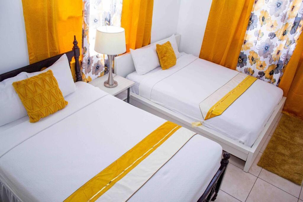 Sunset Inn Рънауей Бей Екстериор снимка